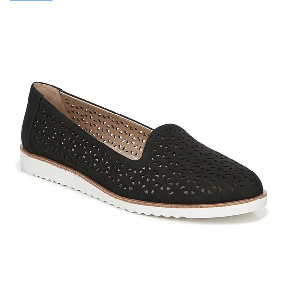 LifeStride Zamora Women's Perforated Flats size 7.5 - Picture 1 of 8